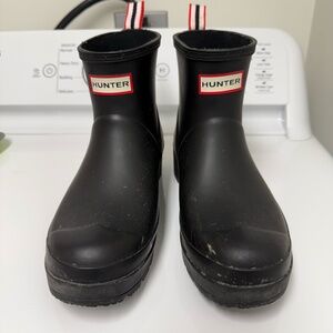 Short Hunter Rain Boots size 8